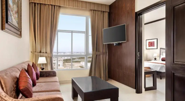 Полулюкс Ramada by Wyndham Karachi Creek