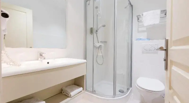 Двухместный номер Comfort Hôtel Rotonde Aix-en-Provence centre