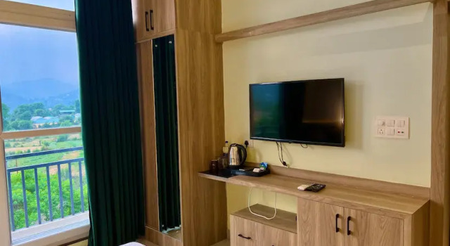 Divine By The Lake Hill, Rezervovat Hotel Nainital Uttarakhand
