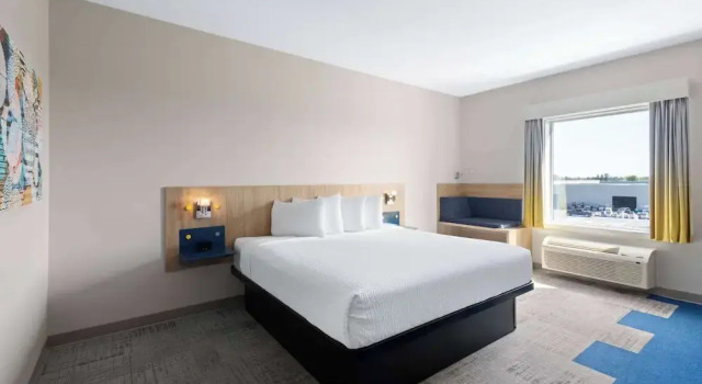 Номер Standard Microtel Inn & Suites by Wyndham Lachute