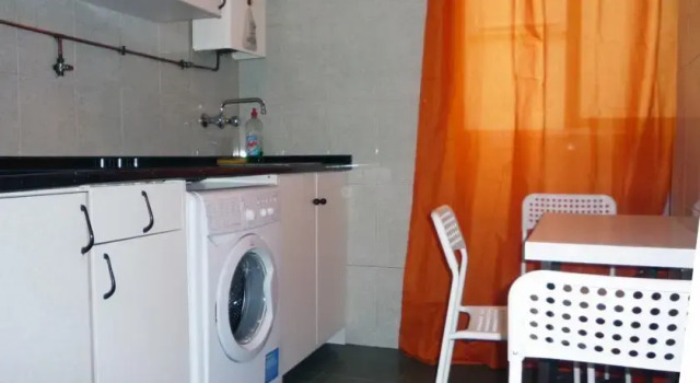 Village Guesthouse Barco, Забронировать Отель Мадрид Провинция Мадрид, рядом с Дом-музей Лопе де Вега