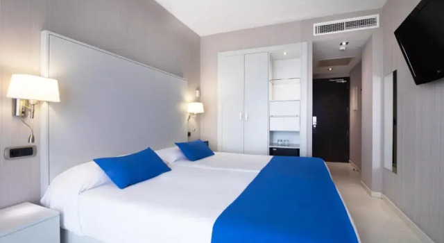 Double room with balcony Isla Mallorca & Spa