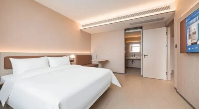 Люкс Deluxe HanTing Pingdingshan Pingmei Central Station Hotel