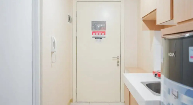Pool View Studio Apartment at M-Town Residence