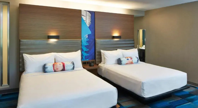 Четырёхместный номер Standard Aloft by Marriott Seattle Redmond