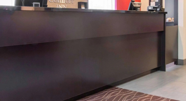 Comfort Inn Winnipeg Airport, Varaa Hotelli Winnipeg Manitoba