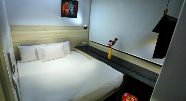 Люкс Urbanpod Hotel
