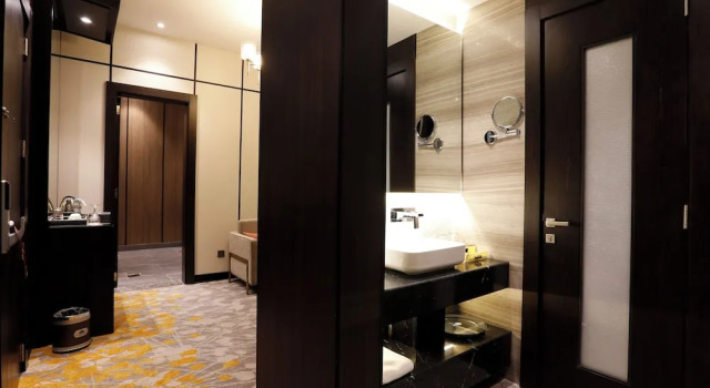 Люкс Freesia Hotel