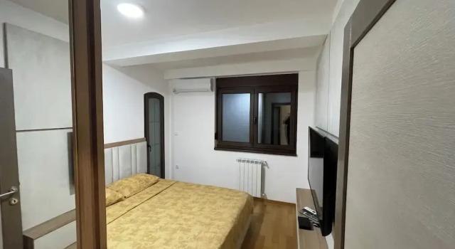 I&I Apartments, Buchen Sie Ferienwohnung Kragujevac Zentralserbien