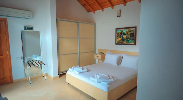 Двухместный номер Standard с балконом Yonca Hotel