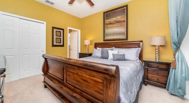 7814 Beechfield Steet, Забронировать Отель Отели Селебрейшн 3 звезды, рядом с Mystic Dunes Golf Club, 3*
