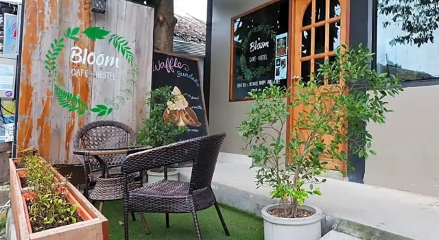 Bloom Cafe & Hostel, Забронировать Хостел Ко Липе провинция Сатун