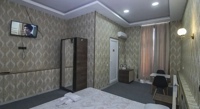 Arena Inn, Забронировать Отель Чугурети Тбилиси, рядом с Tеатр имени Марджанишвили