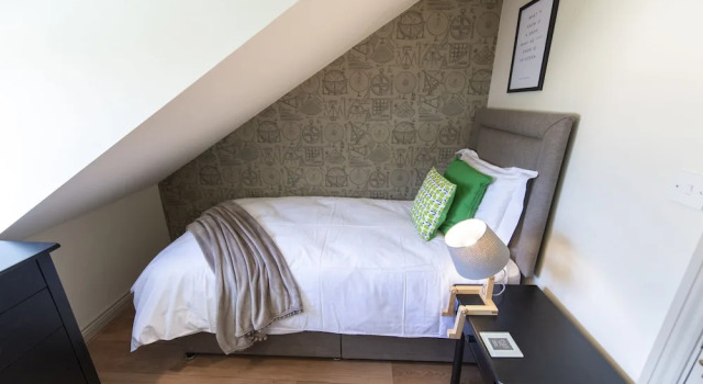 Коттедж A very British house to stay 3 Bedroom
