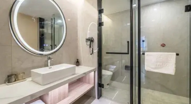 Люкс Business Wuzhou Hotel