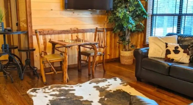 Коттедж Stone Mountain Lodge Luxurious Rustic Retreat