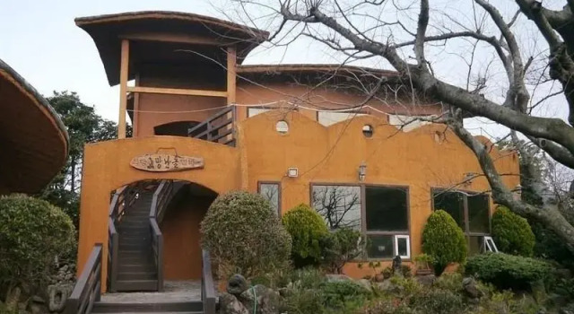 Gomangnan Dol Pension