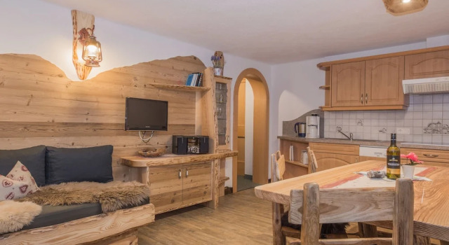Апартаменты с 2 комнатами с видом на озеро Wellness Appartementhaus Seebichl