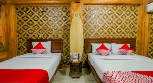 Семейный люкс RedDoorz near Pantai Karang Hawu Pelabuhan Ratu