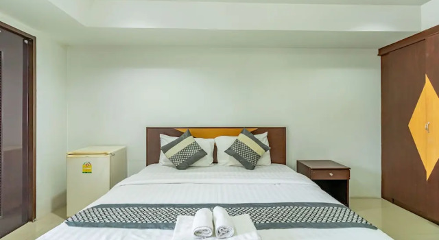 Двухместный номер Standard с балконом Grannylla Residence Charoenkrung