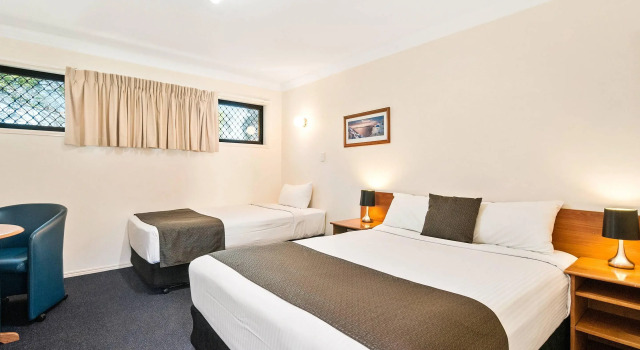 Трёхместный номер Standard Econo Lodge Waterford