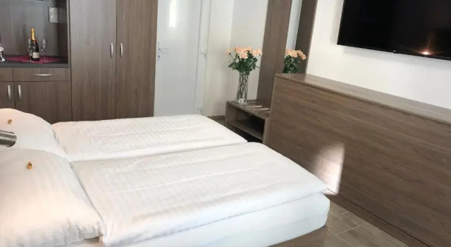 Confort cameră Pension Königs Cafe