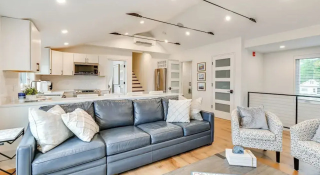 Апартаменты Lake Winnipesaukee Condo w/ Beach Access!