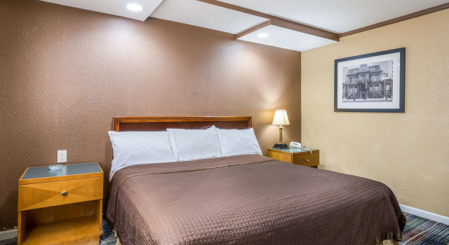 Двухместный номер Accessible Knights Inn Trevose