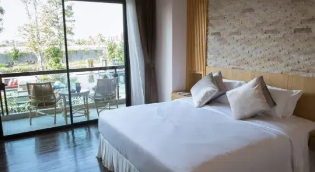 Номер Deluxe с балконом North Hill City Resort