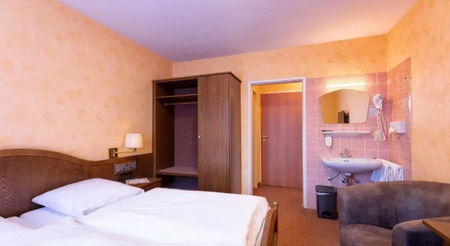 Двухместный номер Standard Hotel-Restaurant Weinhaus Grebel