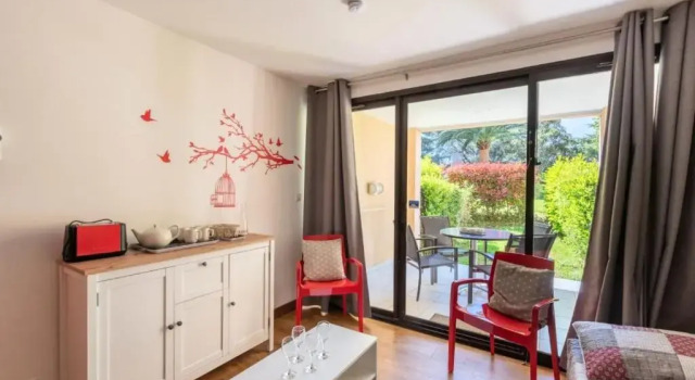 Résidence Cannes Villa Francia - maeva Home - Appartement 2 Pièces 4 Personnes - Sélection 30, Забронировать Апартаменты/квартира Отели Приморских Альпы с бассейном, Бассейн