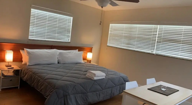 Atlantique Beach House Hotel, Book Hotel Deerfield Beach Florida
