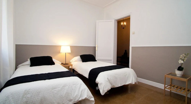 Апартаменты с 3 комнатами Cute & Spacious Eixample Apartment
