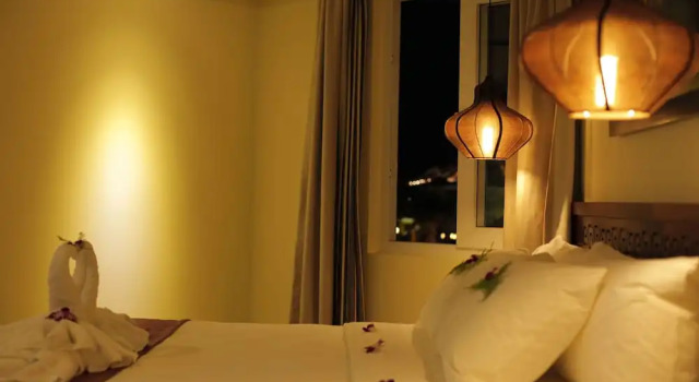 Двухместный номер Deluxe с красивым видом из окна River Suites Hoi An