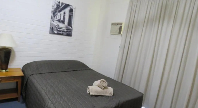 Апартаменты Emerald Gardens Motel & Apartments