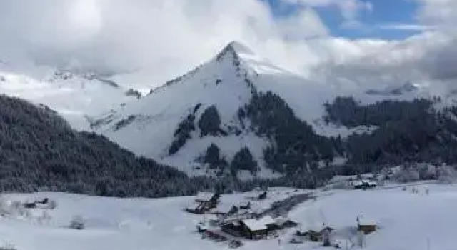 Appartement Le Praz De Lys, Book Lejlighed Hoteller i Rhône-Alps med parkering, Parkering