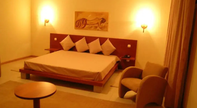Hotel Pombeira, Забронировать Отель Отели Гуарды с парковкой, Парковка