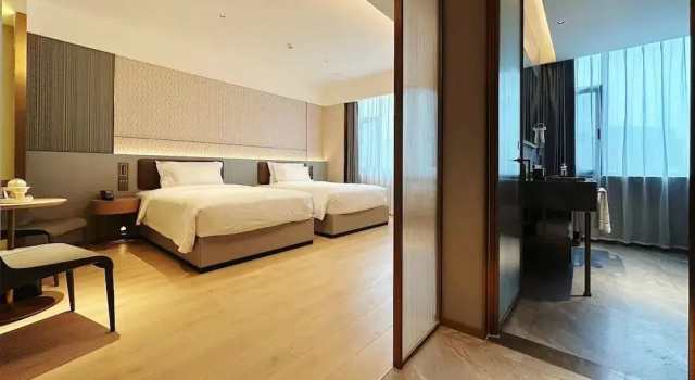 Luxus Doppel Zimmer mit Stadtblick Echarm Plus Hotel