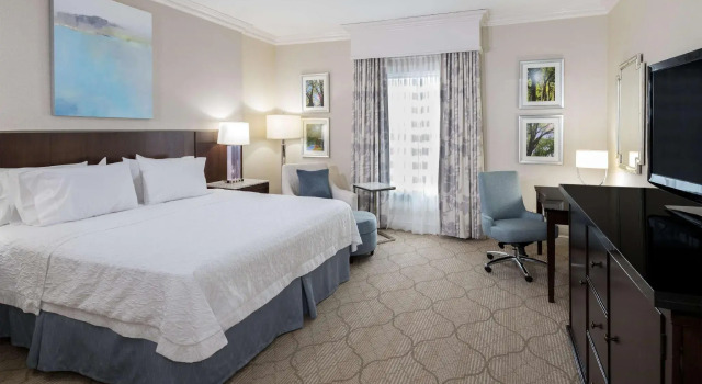 Двухместный номер Study Hampton Inn & Suites South Park at Phillips Place