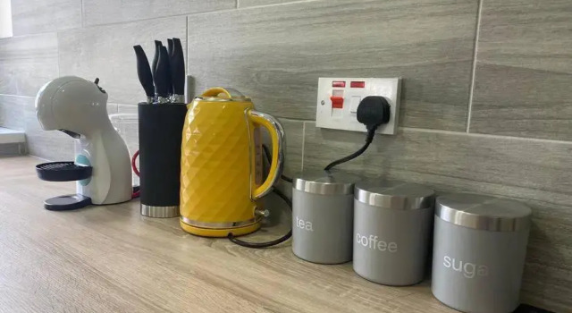 Апартаменты Lovely 2 Bedroom Apartment Near City Centre