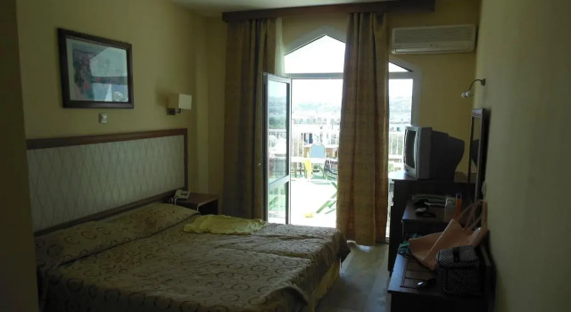 Tenda Hotel