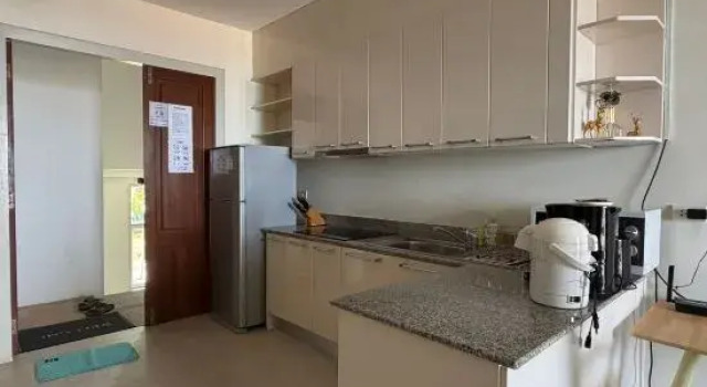 Люкс с 2 комнатами с видом на бассейн Hillside Seaview Residence, Karon