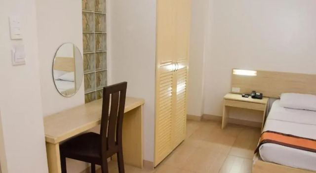 Номер Deluxe M Suites Hotel