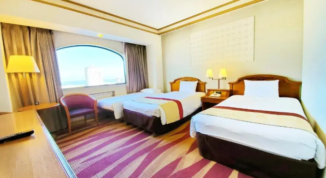 Трёхместный номер Deluxe Hotel Plaza Kobe
