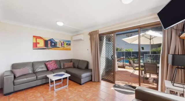 Апартаменты с 3 комнатами Beach House Holiday Apartments
