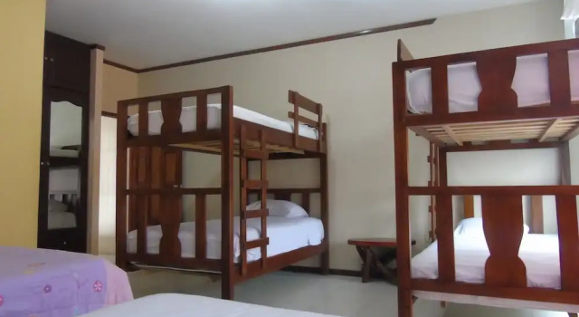 Hostal Paraiso, Prenota Hotel Manta Manabi, vicino a Tarqui Beach