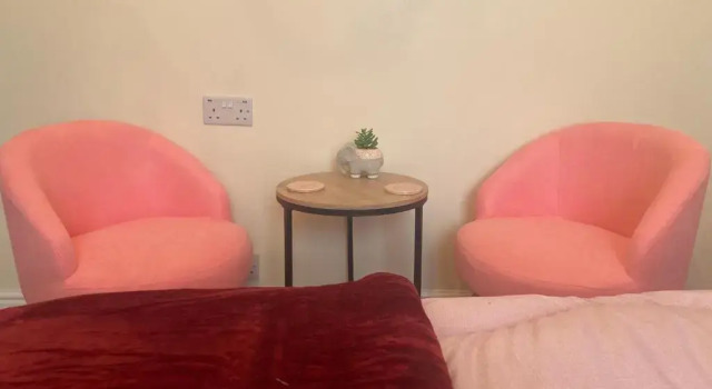 Ellies Guest House, Prenota Affittacamere West Cliff Inghilterra