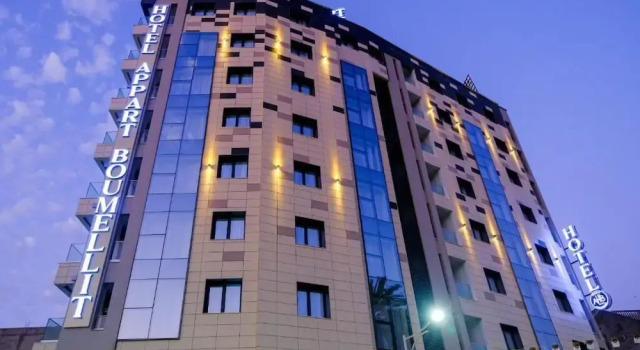 Hôtel-appart Boumellit, Book Hotel Hoteller i Jijel med parkering, Parkering
