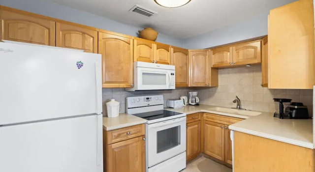 Номер Standard c 1 комнатой с частичным видом на океан London House Seven Mile Beach Grand Cayman