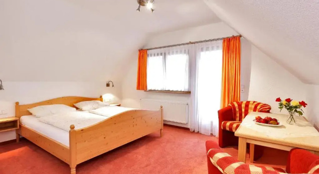 Номер Standard Pension Waldwinkel